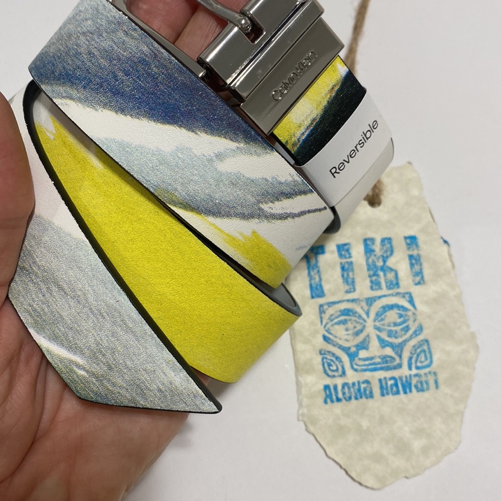 Calvin Klein Womens Belt NWT Silver Hardware Neon White Turquoise Medium